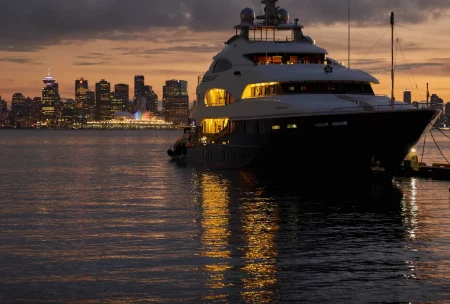 How many billionaires are in Canada?